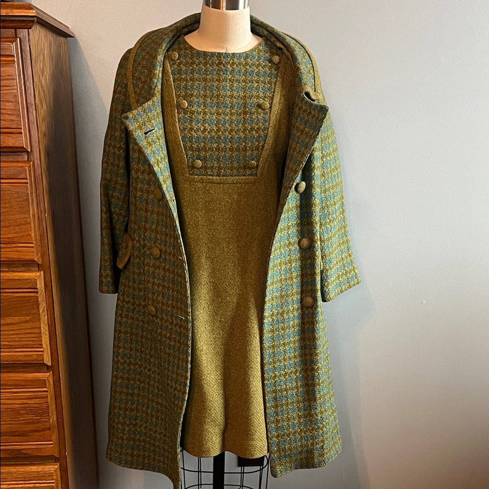 Vintage 1960s Chic Houndstooth Wool Coat and Dress set.  Beautiful condition.